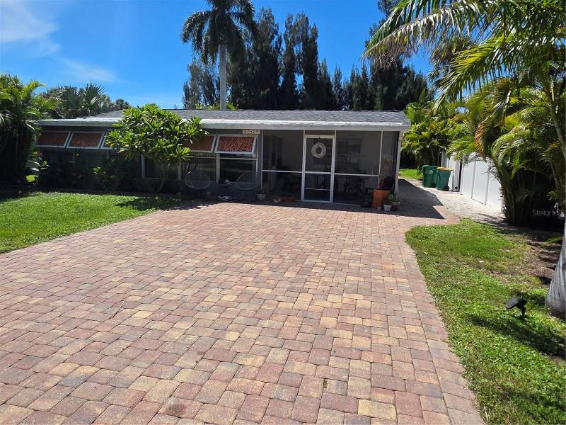 2 bedroom Single Family Residence at 27429 Dutch Avenue, S Cleveland, Punta Gorda — photo 4