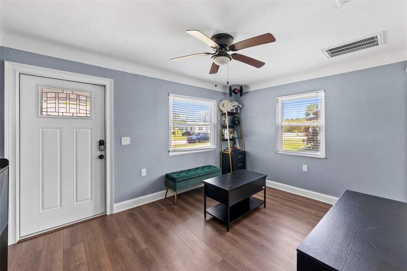 3 bedroom Single Family Residence at 824 61st Avenue, Edgemoor Estates, St Petersburg — photo 3