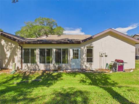 7511 Heather Walk Drive, Weeki Wachee FL - photo 9 of 34