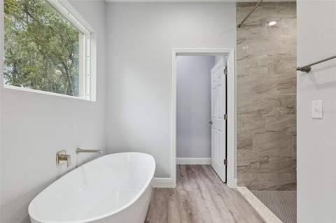 2043 Watersedge Drive, Deltona FL - photo 14 of 34