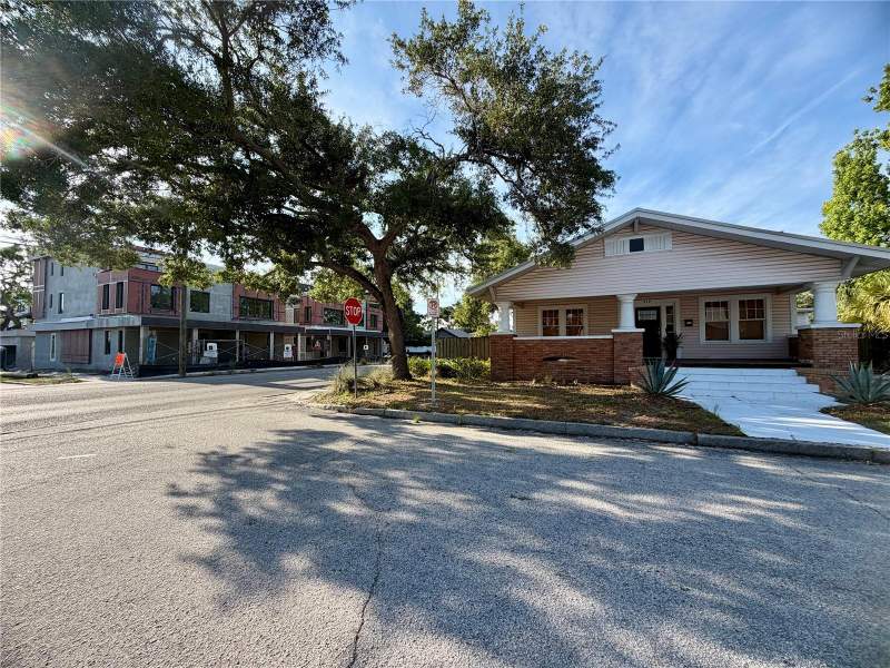 3 bedroom Single Family Residence at 419 W Park Avenue, West Highlands, Tampa — photo 3