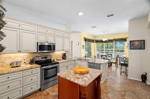 1134 Signature Drive, Sun City Center FL - photo 11 of 47
