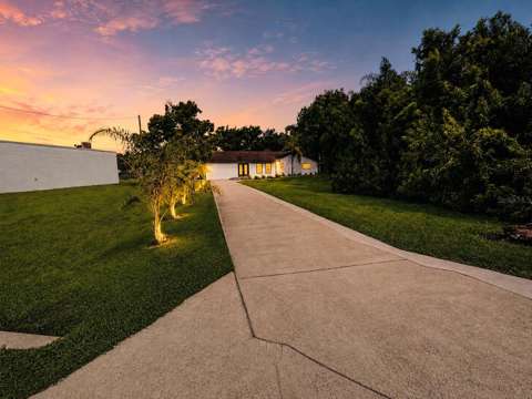 20 2Nd Avenue, home for sale in Lutz 33549