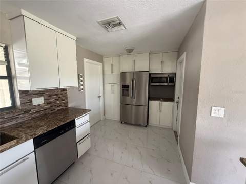 2516 Baltic Avenue, Port Charlotte FL - photo 16 of 26