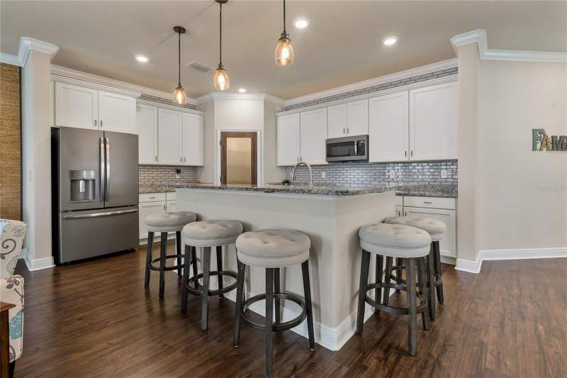 3 bedroom Townhouse at 597 Ozona Village Drive, Ozona Village Of Palm Harbor, Palm Harbor — photo 4