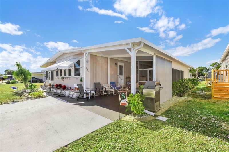 2 bedroom Manufactured Home at 220 La Rosas, La Casa Mhp Co-Op, North Port — photo 1