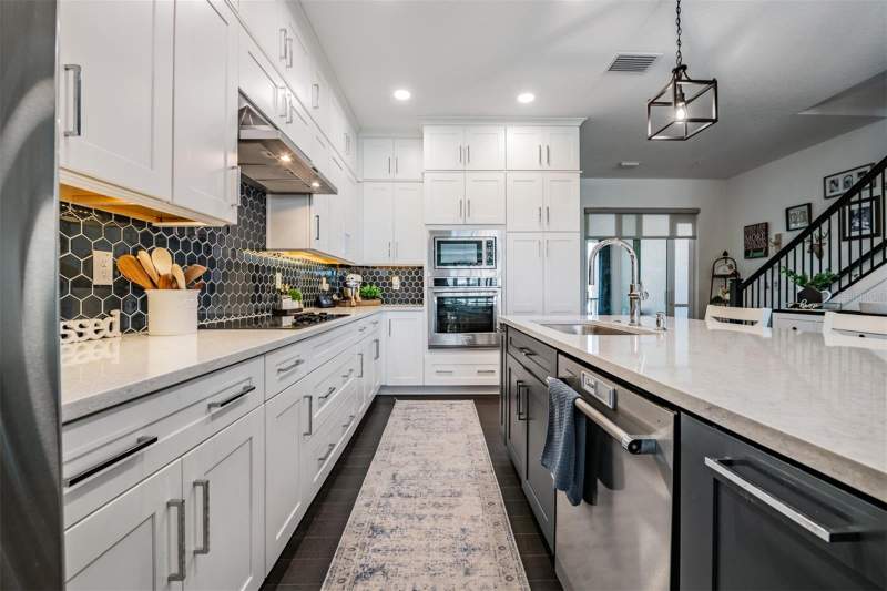 3 bedroom Townhouse at 9916 KEY HAVEN ROAD, TOWNHOMES OF SEMINOLE ISLE, SEMINOLE — photo 5
