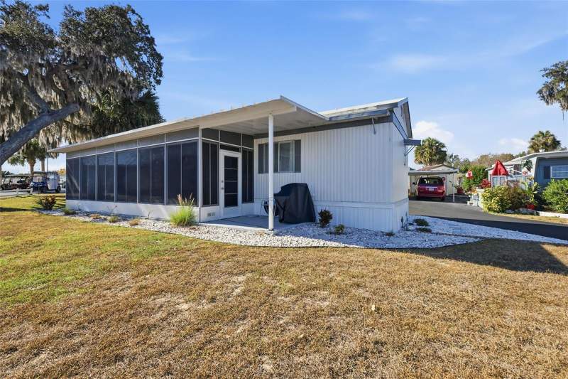 2 bedroom Manufactured Home at 3896 Picciola Road ##371, Griffwood Co-Op, Fruitland Park — photo 3