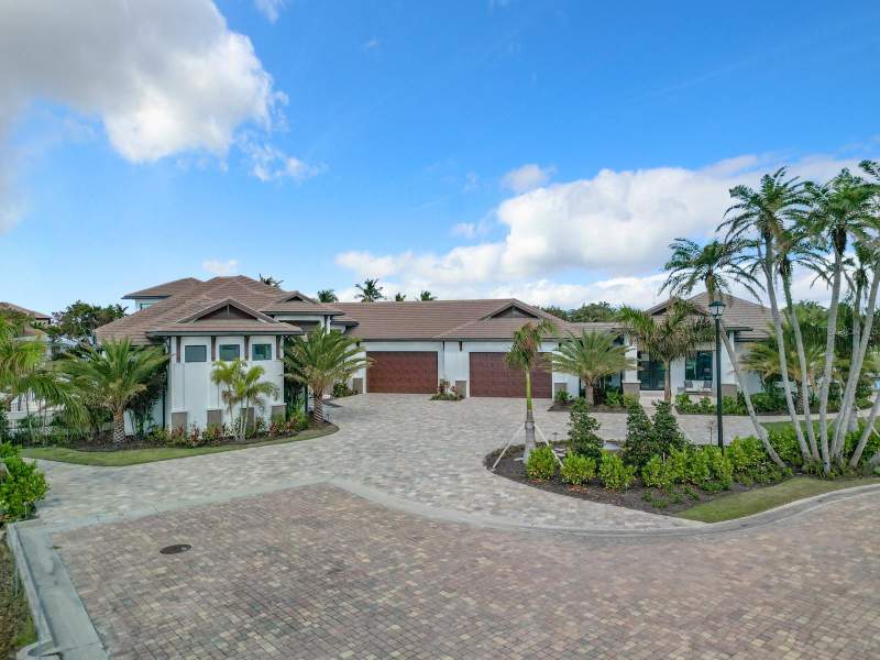 5 bedroom Single Family Residence at 14201 Bay Drive, Bay Harbour Estates, Fort Myers — photo 4