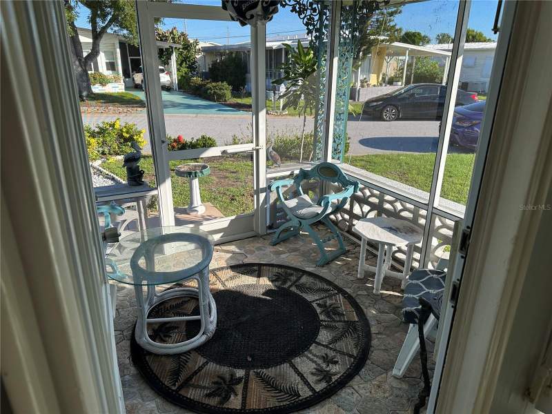 2 bedroom Mobile Home at 1784 Midlothian Street, Tri-Par Estates, Sarasota — photo 3