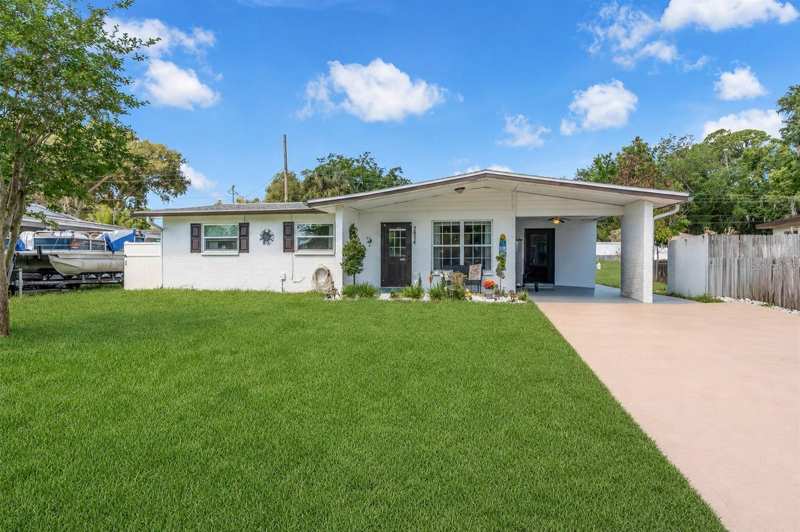 3 bedroom Single Family Residence at 2824 Oak Lea Drive, Oak Lea Village Sec 02, South Daytona — photo 1