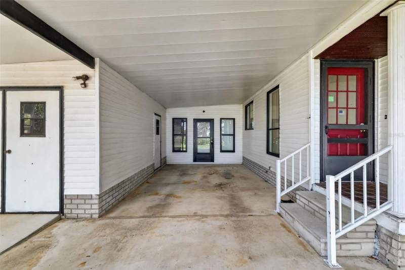 2 bedroom Manufactured Home at 1625 Hilton Head Boulevard, Lady Lake Orange Blossom Gardens Unit 09, Lady Lake — photo 3