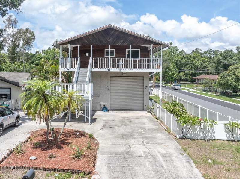 4 bedroom Single Family Residence at 15590 59th Street, Four Pines, Clearwater — photo 1