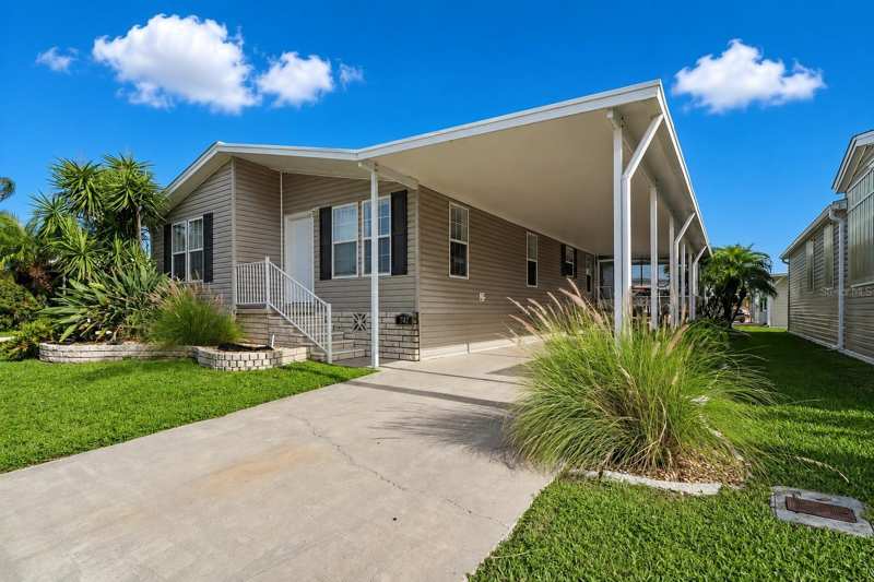 3 bedroom Manufactured Home at 2100 Kings Highway #742, Maple Leaf Estates, Port Charlotte — photo 1