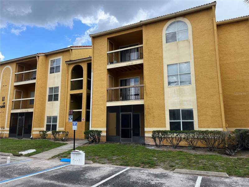 Images A Condo