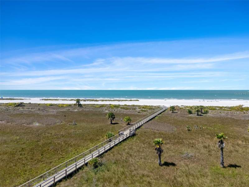 2 bedroom Condominium at 1230 Gulf Boulevard #303, Landmark Towers One, Clearwater Beach — photo 4