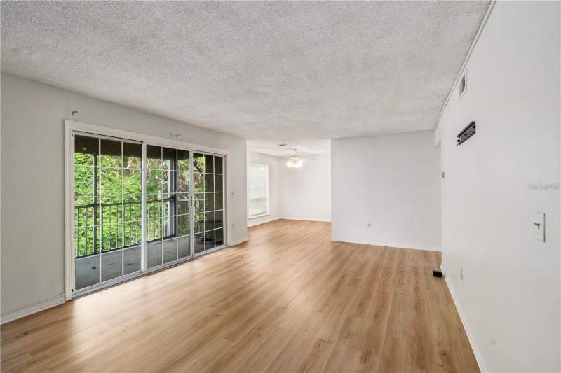 2 bedroom Condominium at 4160 Versailles Drive #4160D, Cypress Pointe/Lk Orlando, Orlando — photo 4