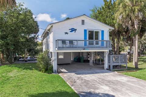 12122 W Gulf Breeze Court, home for sale in Crystal River 34429