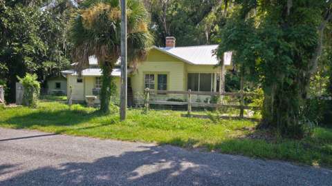 310 E Noble Avenue, home for sale in Bushnell 33513