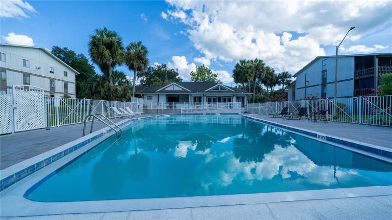 2 bedroom Condominium at 6519 W Newberry Rd #A5, Oaks Condominium, Gainesville — photo 4