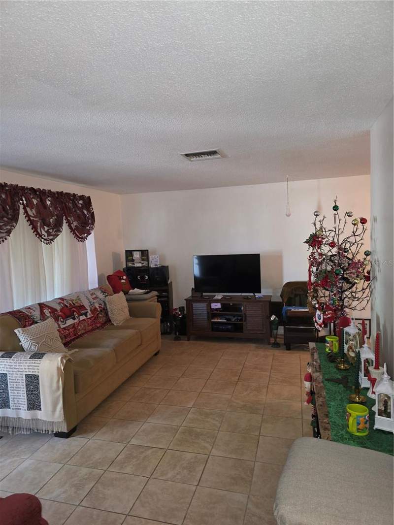 2 bedroom Single Family Residence at 10029 Brandywine Lane, Regency Park, Port Richey — photo 4