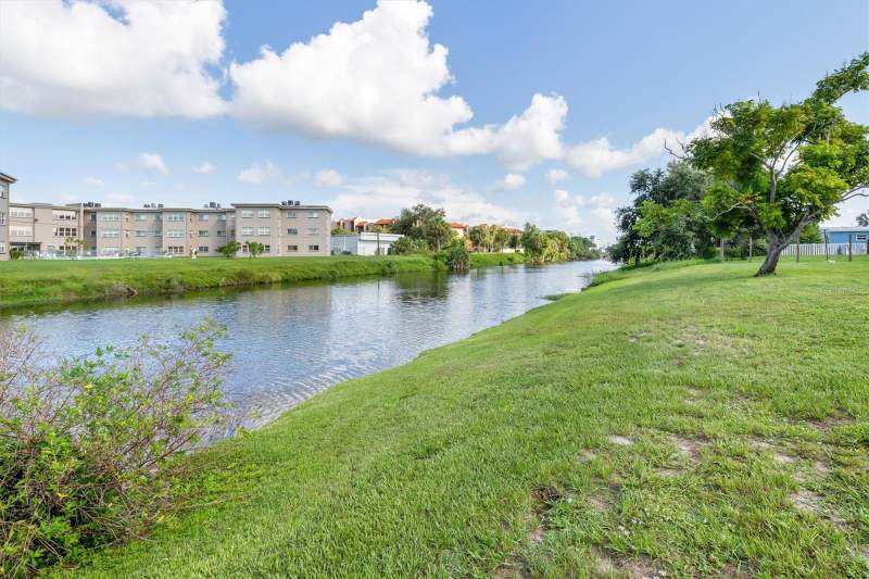 2 bedroom Single Family Residence at 3107 Easy Street, Port Charlotte Sec 011, Port Charlotte — photo 5