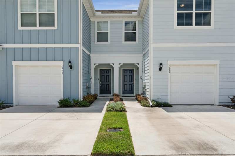 3 bedroom Townhouse at 1995 Canny Cove, Grayson Square, Winter Park — photo 1