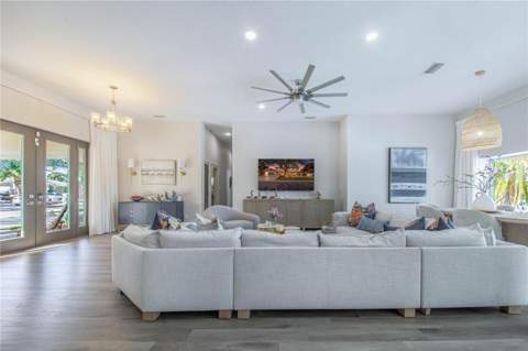 1825 Venetian Point Drive, Clearwater FL - photo 8 of 81