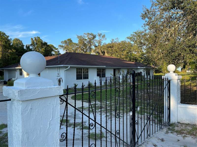 6 bedroom Single Family Residence at 230 BAY MEADOW ROAD, HENSONS ACRES, LONGWOOD — photo 2