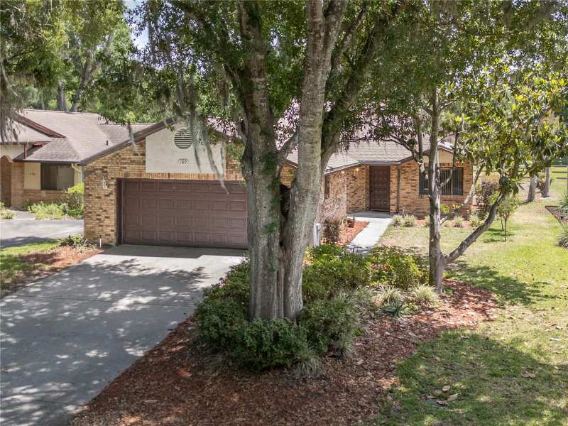 3 bedroom Single Family Residence at 109 Waterwood Drive, Waterwood Patio Homes, Yalaha — photo 1