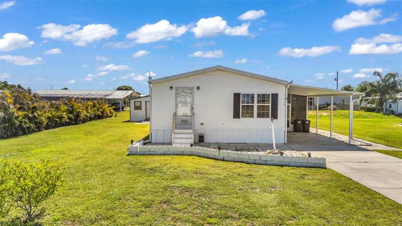 2 bedroom Manufactured Home at 11710 SW Orange Avenue, Sunnybreeze Mobile Home Park, Arcadia — photo 1