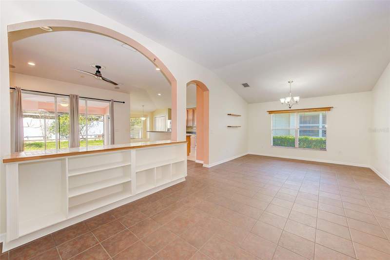 4 bedroom Single Family Residence at 422 Down Pine Drive, Kingsway Ph 2, Seffner — photo 5