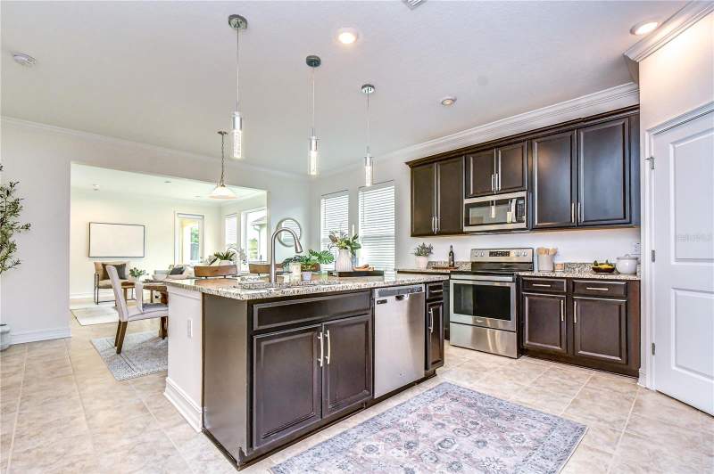 4 bedroom Single Family Residence at 4749 Rolling Green Drive, Country Walk Increment C Ph 02, Wesley Chapel — photo 5