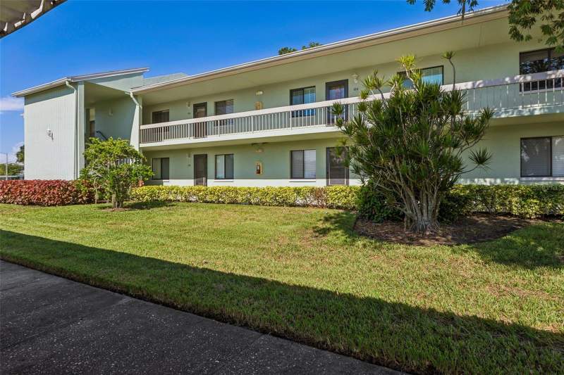 2 bedroom Condominium at 127 Nancy Drive #127, East Lake Woodlands Condo, Oldsmar — photo 3