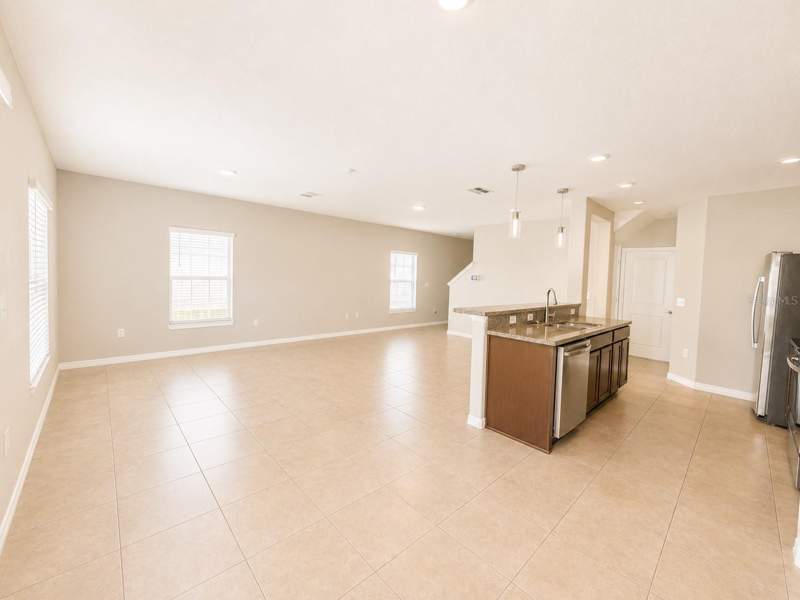 4 bedroom Single Family Residence at 7422 Evening Primrose Court, Touchstone Ph 2, Tampa — photo 4