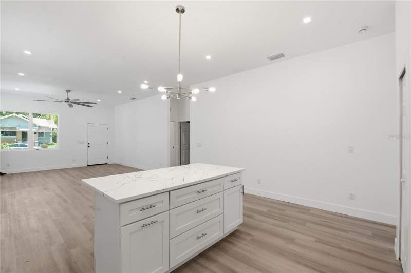 3 bedroom Single Family Residence at 1320 10th Avenue, Columbia Heights, St Petersburg — photo 5