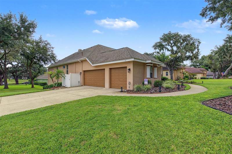 5 bedroom Single Family Residence at 5109 Sylvan Oaks Drive, Canterbury Oaks, Valrico — photo 5