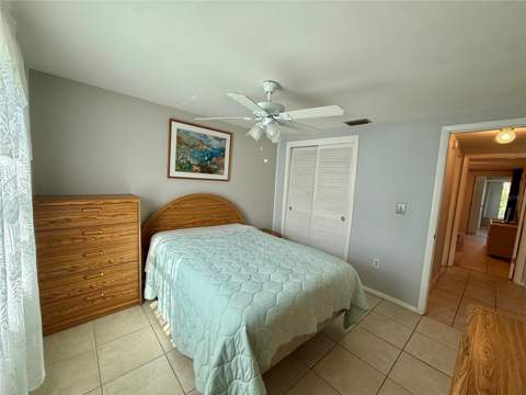 4303 Summersun Drive, New Port Richey FL - photo 10 of 39