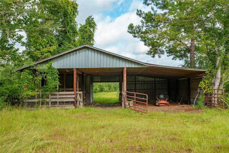 7 bedroom Single Family Residence at 25518 NW County Road 241, Bland Plantation, Alachua — photo 5