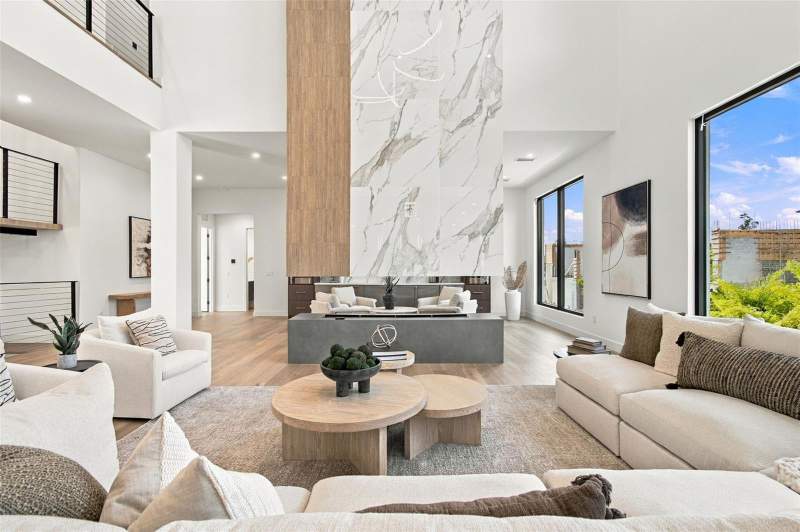 5 bedroom Single Family Residence at 5023 W Leona Street, Madsen Isles, Tampa — photo 3