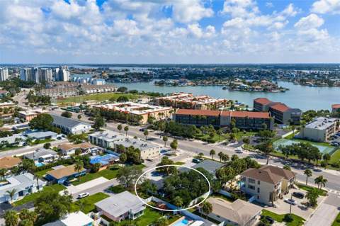 406 88th Avenue, St Pete Beach FL - photo 8 of 46