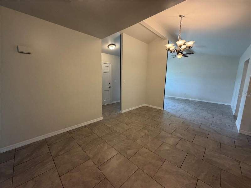 4 bedroom Single Family Residence at 7117 N 50th Street, Ana Julia Estates, Tampa — photo 4
