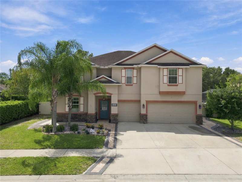 7 bedroom Single Family Residence at 13856 Crest Lake Drive, Lakeside Ph 1A 2A & 05, Hudson — photo 1