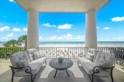810 Eldorado Avenue, Clearwater Beach FL - photo 11 of 81