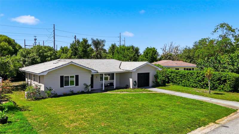 2 bedroom Single Family Residence at 4100 18th Avenue, Harshaw Lake Sub, St Petersburg — photo 1