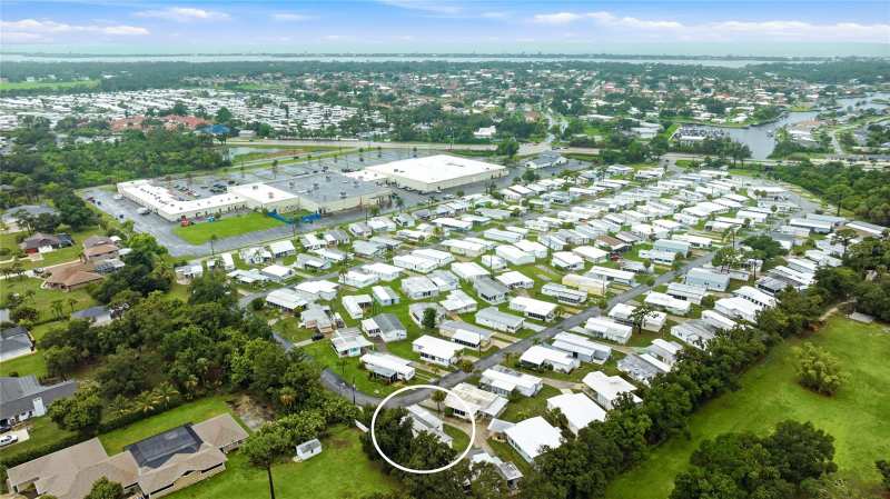 3 bedroom Mobile Home at 1891 Englewood Road #167, Brook To Bay, Englewood — photo 1