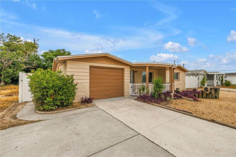 3 bedroom Single Family Residence at 1516 Derrick Street, Crest Ridge Gardens, Holiday — photo 4