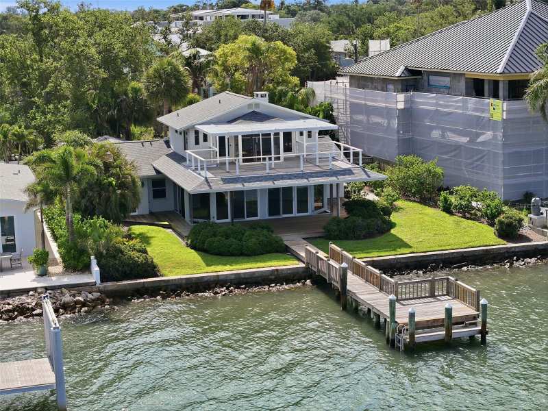 3 bedroom Single Family Residence at 1832 Venetian Point Drive, Venetian Point, Clearwater — photo 1