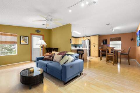 357 Mount Saxon Avenue #323, St Petersburg FL - photo 8 of 39