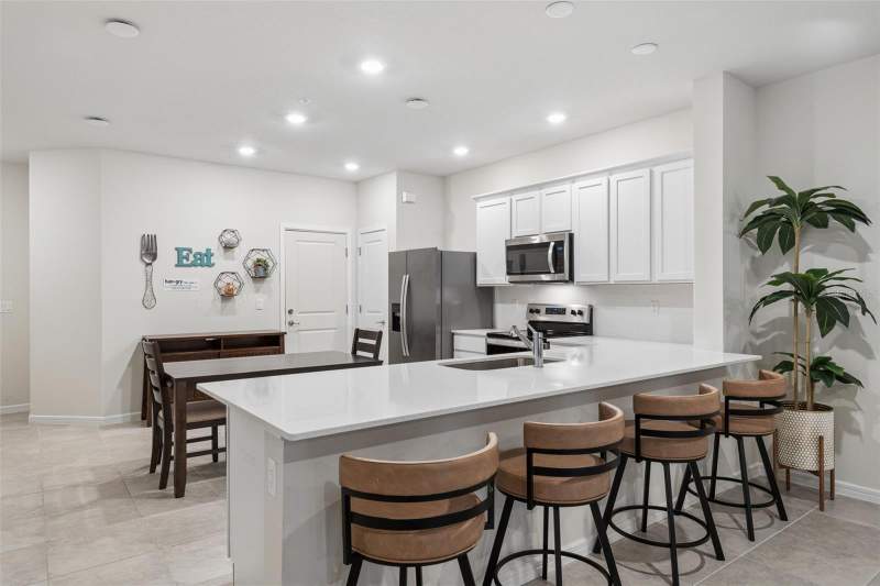 3 bedroom Townhouse at 2017 Canny Cove, Grayson Square, Winter Park — photo 3